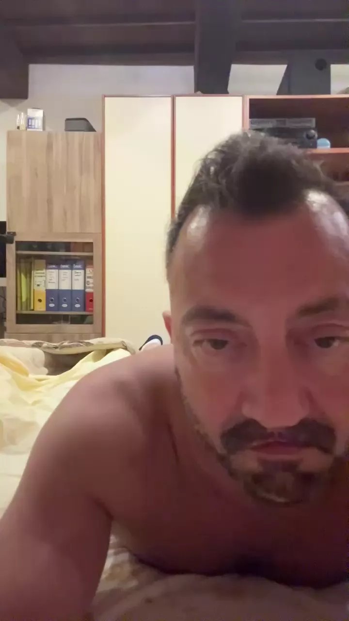 Offline Semplic8 on Cam4