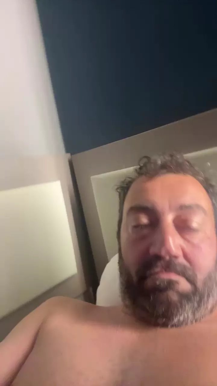 Offline Semplic8 on Cam4