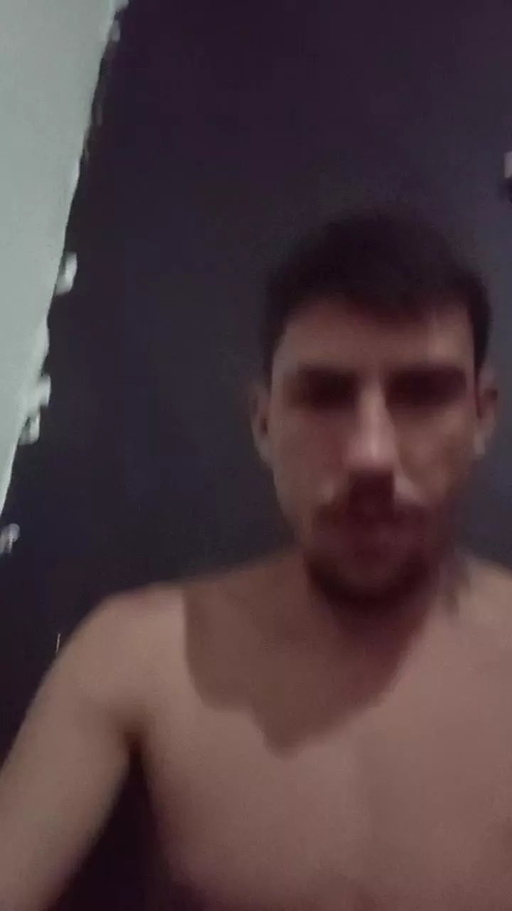 Offline Sexymaromba33 on Cam4