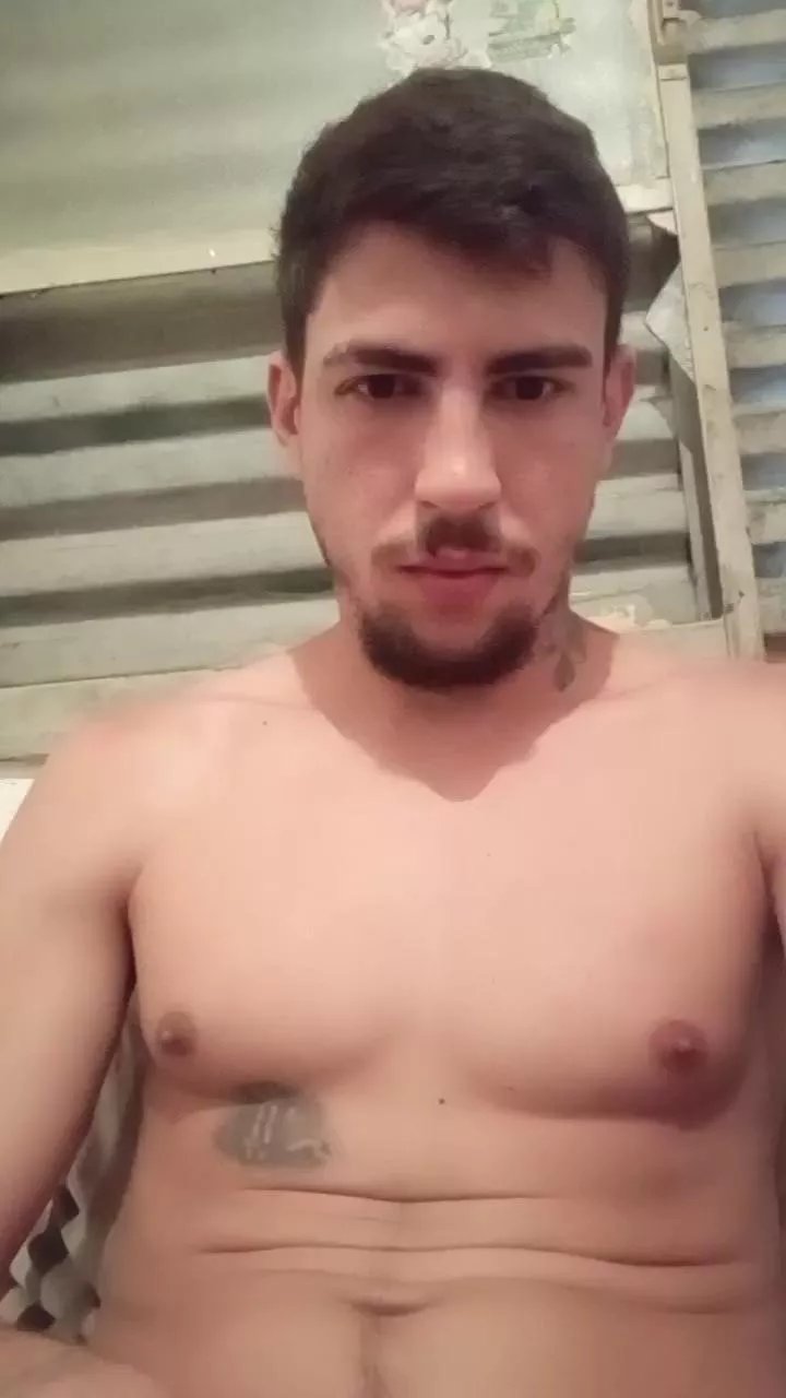 Offline Sexymaromba33 on Cam4