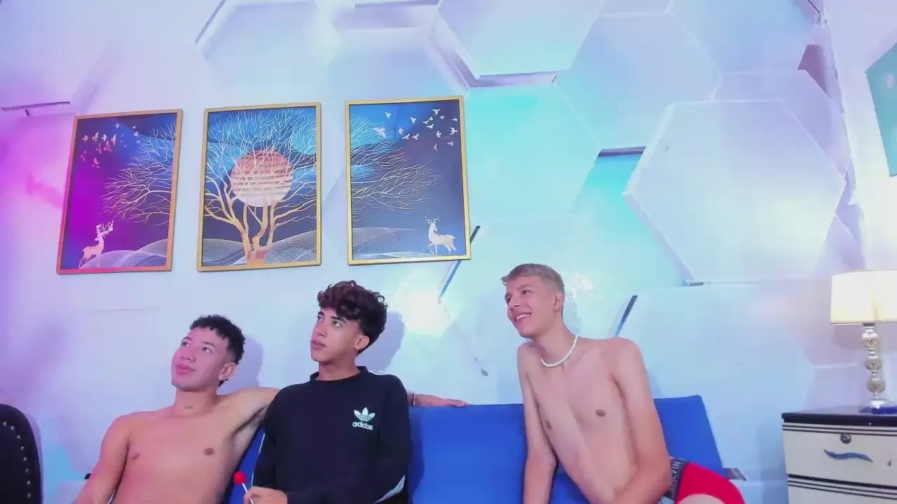 Offline Snake_guys1 on Cam4