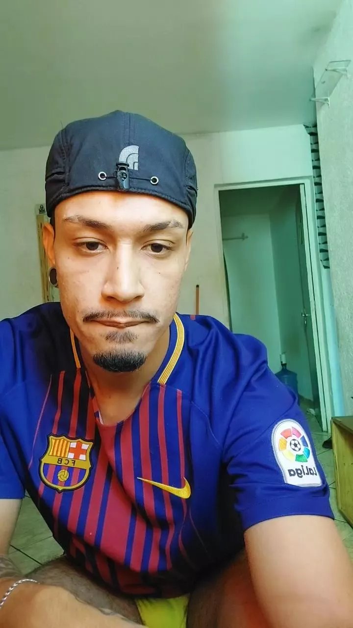 Offline tzprado2dk on Cam4