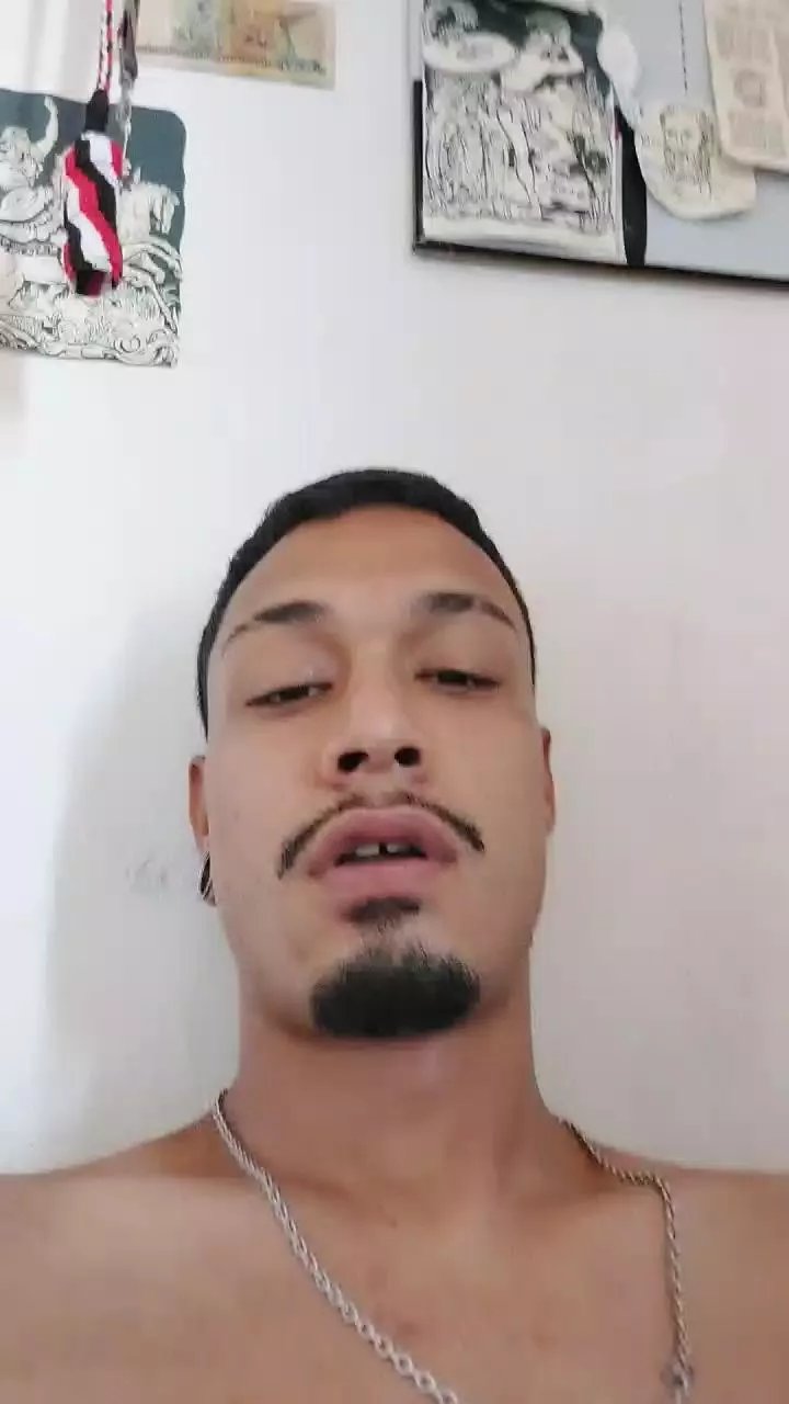 Offline tzprado2dk on Cam4