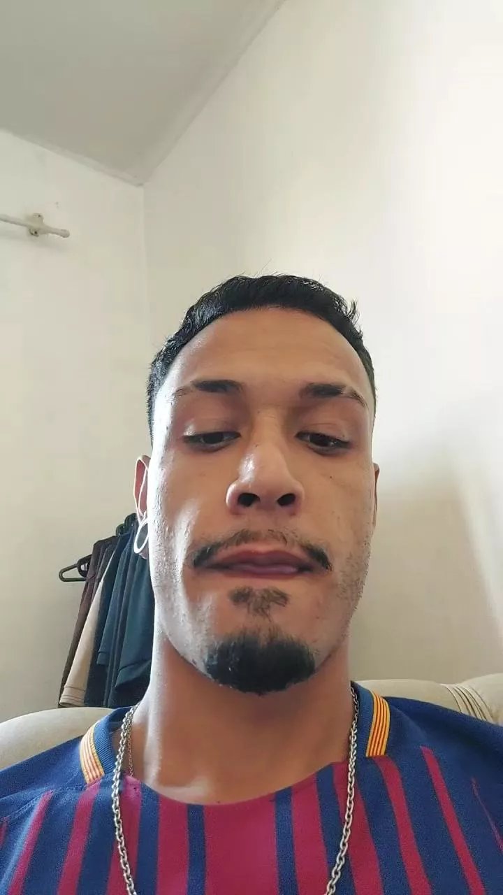 Offline tzprado2dk on Cam4