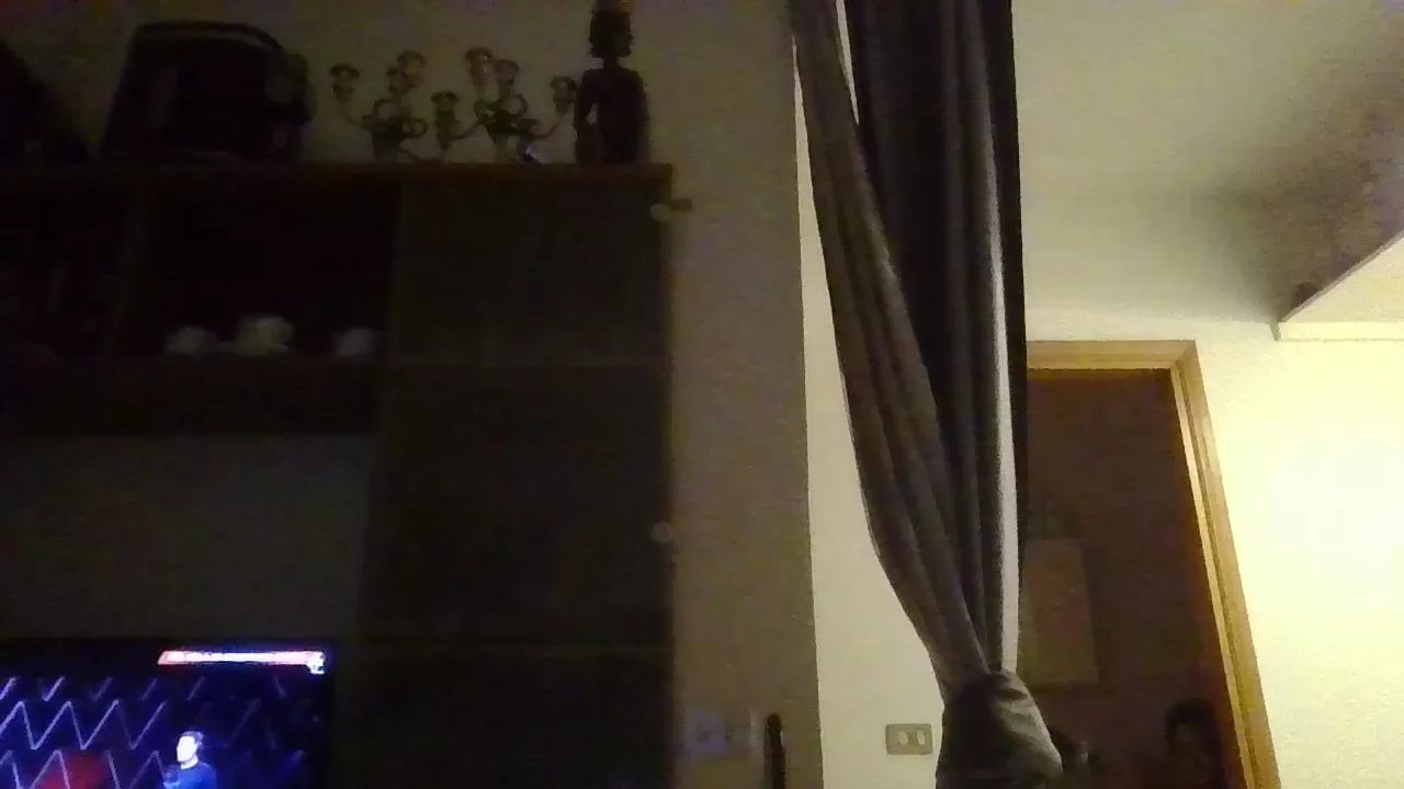 Offline V_o1909 on Cam4