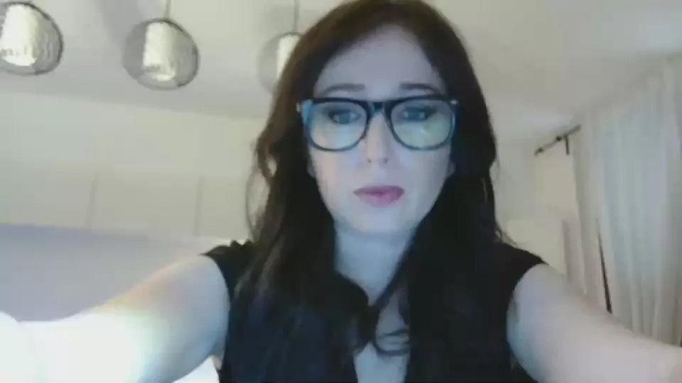 Offline Valeria_Italia on Cam4