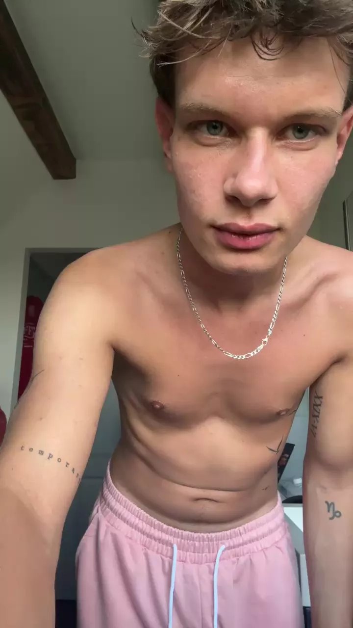 Offline wantedboy3 on Cam4