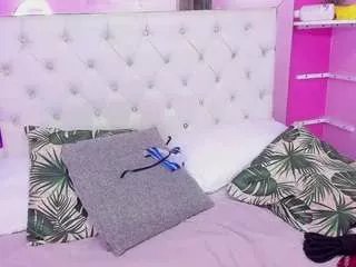 Offline emilybelton on CamSoda