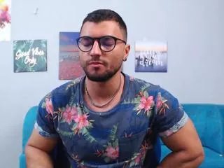 Offline alec_thomson on Flirt4Free