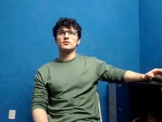 Offline alec_thomson on Flirt4Free