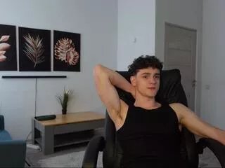 Offline brad_holloway on Flirt4Free