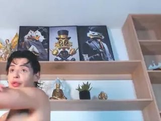 Offline charlie_tomsom on Flirt4Free