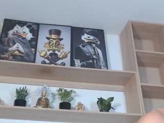 Offline charlie_tomsom on Flirt4Free