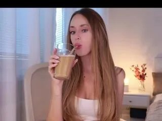 Offline claire_follain on Flirt4Free