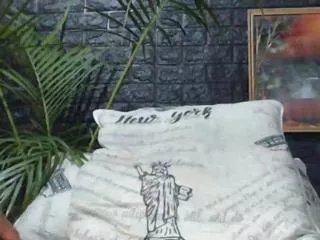 Offline damian_more on Flirt4Free