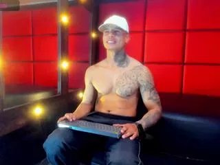 Offline diego_magnon on Flirt4Free