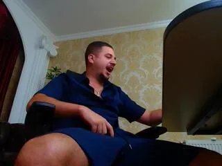 Offline josh_knights on Flirt4Free