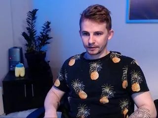 Offline landon_york on Flirt4Free