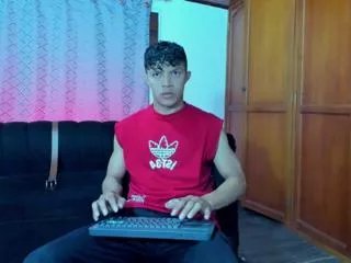 Offline lucas_luxx on Flirt4Free