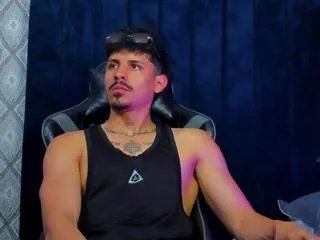 Offline lukee_taylor on Flirt4Free