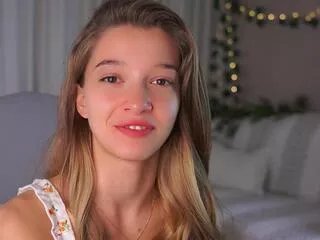 Offline lynna_frere on Flirt4Free