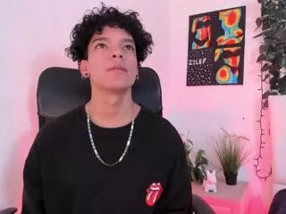 Offline marlon_smiith on Flirt4Free