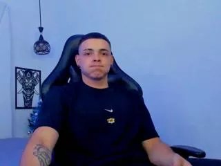 Offline maxwell_dupont on Flirt4Free