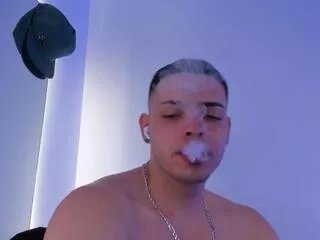 Offline maxwell_dupont on Flirt4Free