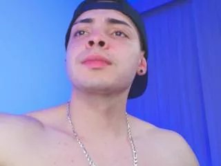 Offline maxwell_dupont on Flirt4Free