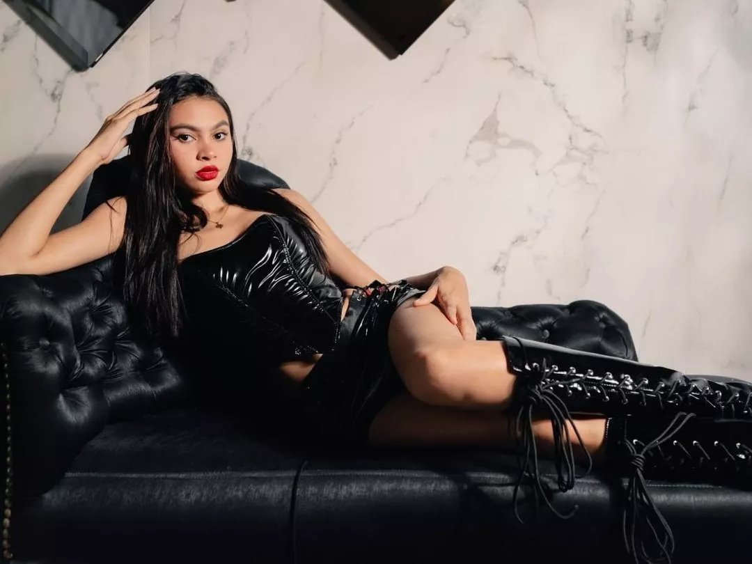 Offline KendalFlores on Streamate