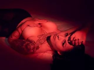 Offline orianasavatil on Streamate