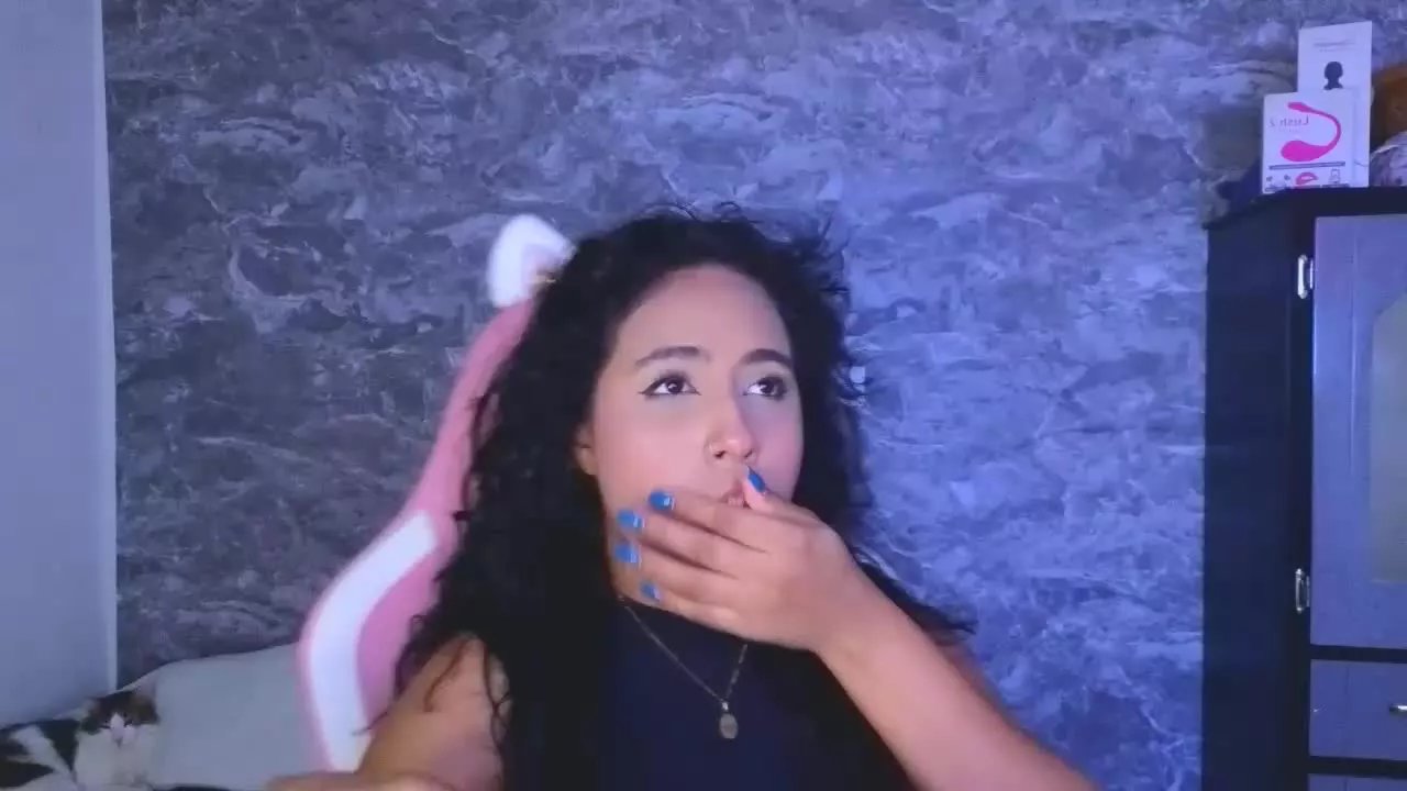 Offline Amelia_Sweett on Streamray