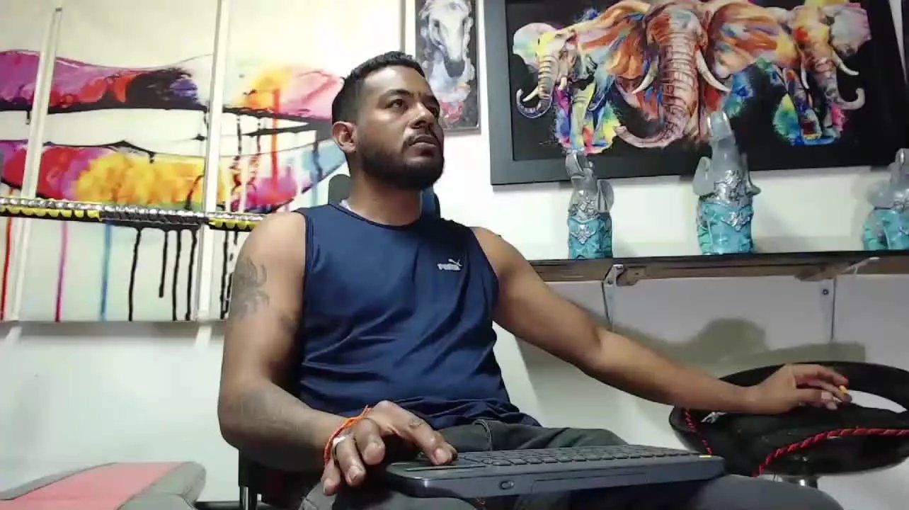 Offline BladeFoster on Streamray