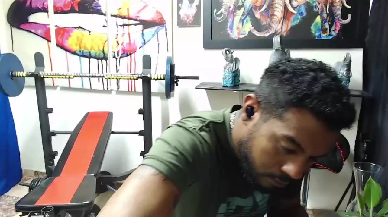 Offline BladeFoster on Streamray