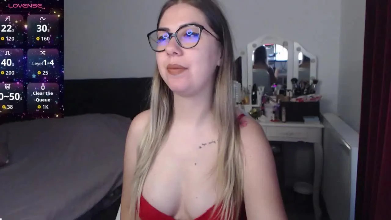 Offline ErikaMoreno on Streamray