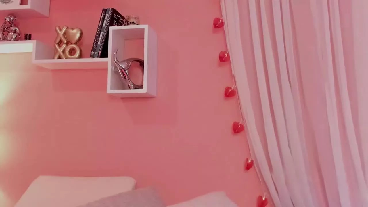 Offline KamilaGarces on Streamray