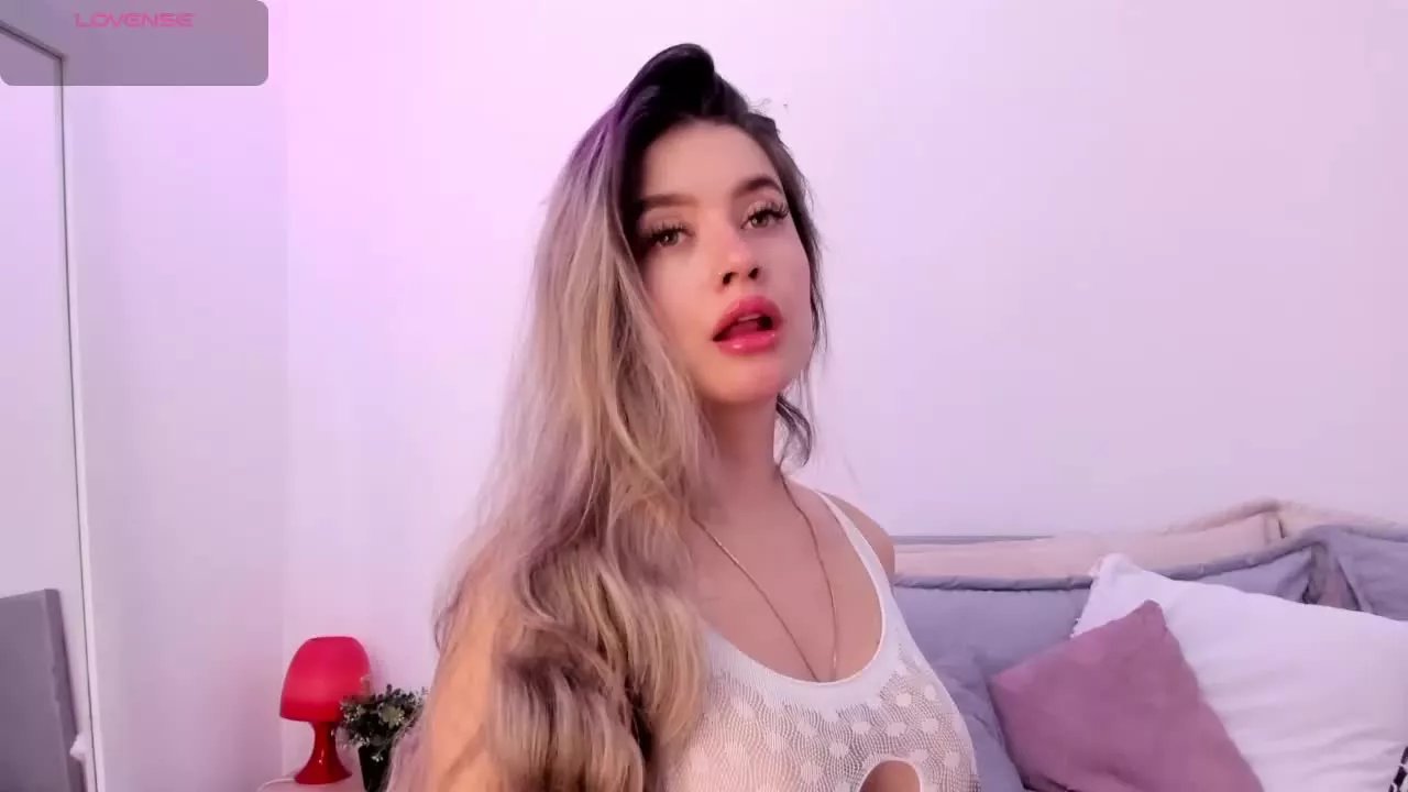 Offline Katiewonder on Streamray