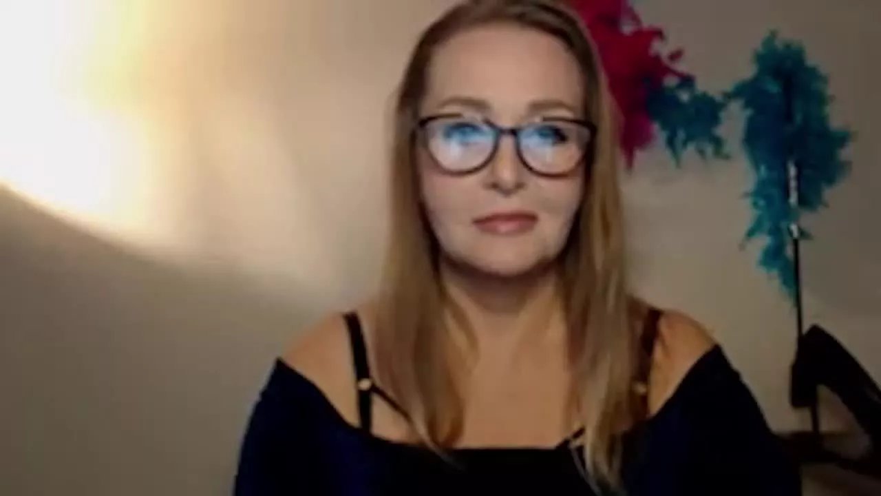 Offline LeaStar on Streamray