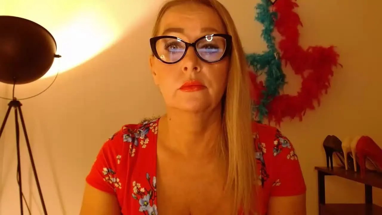 Offline LeaStar on Streamray