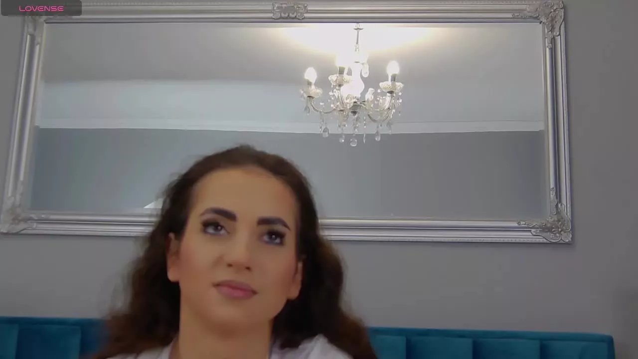 Offline LexiLovinn on Streamray