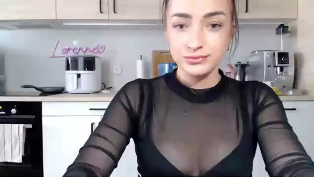 Offline LorenneDream on Streamray