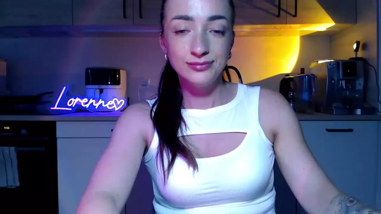 Offline LorenneDream on Streamray