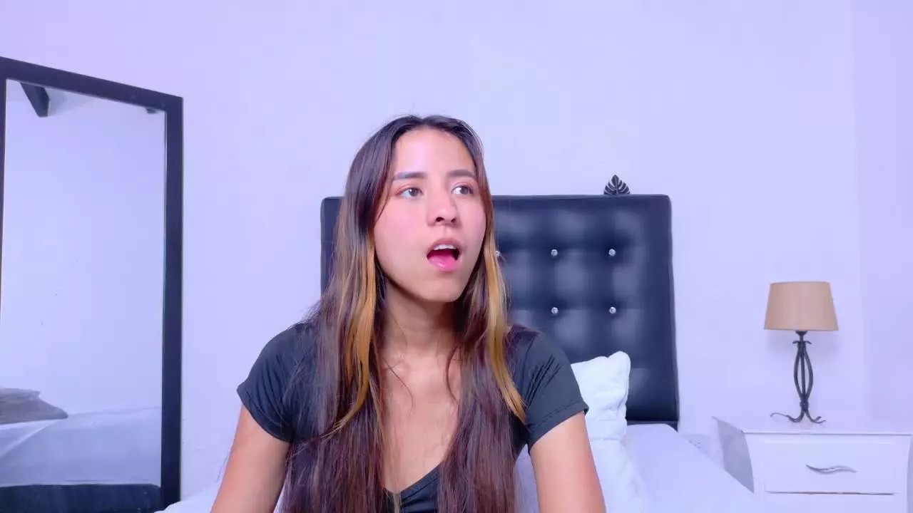 Offline skinny_hottie on Streamray