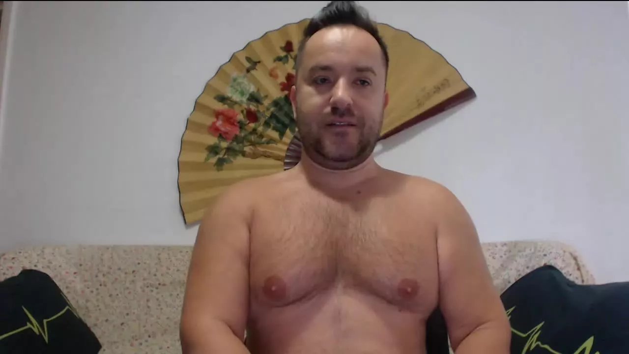 Freechat Stud10inch on Streamray