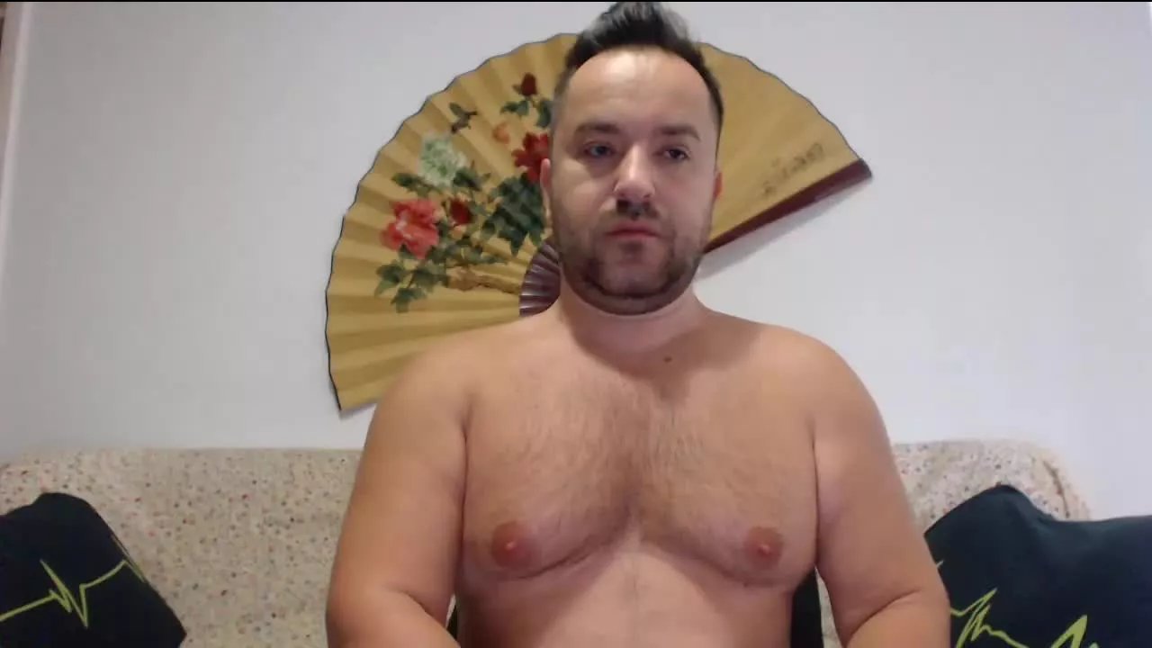 Freechat Stud10inch on Streamray