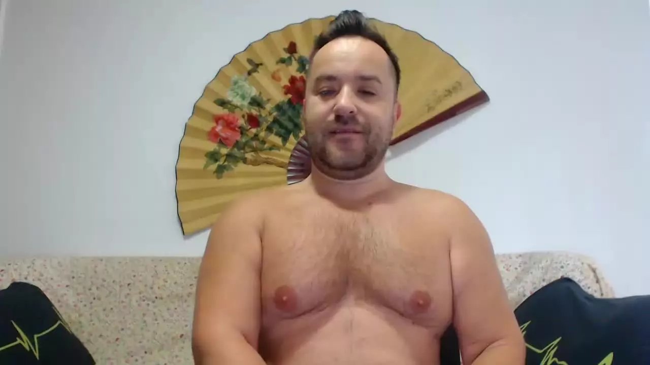 Freechat Stud10inch on Streamray