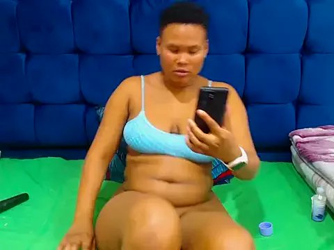 Freechat AriesCake on StripChat