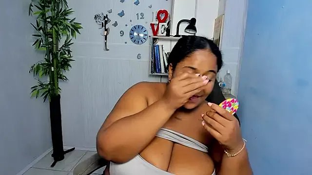 Freechat bbw_charlote on StripChat
