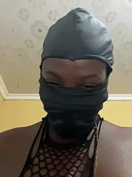 Freechat BigRound-Bootayy on StripChat