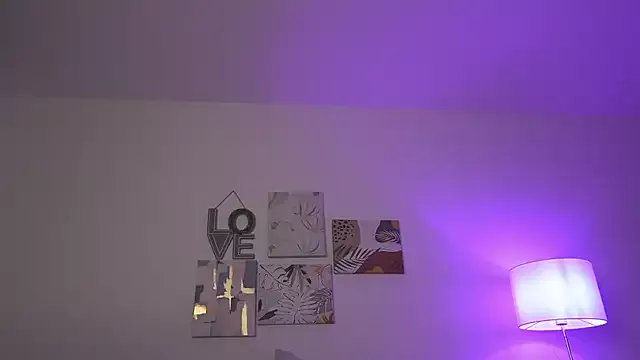 Freechat gala_monroe on StripChat